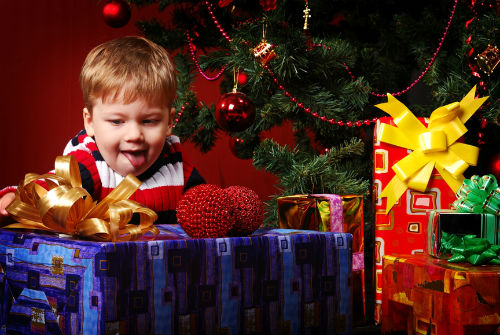 Как подарить ребенку новогодний праздник?